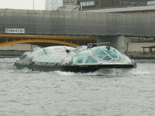 松本零士氏デザインの観光船