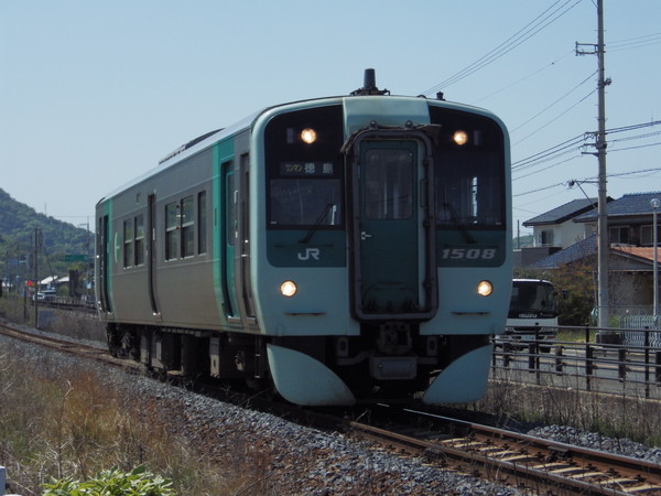徳島行き普通ワンマン列車