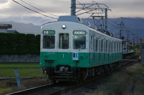 1256高松築港行き