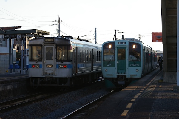 列車離合（普通どうし）