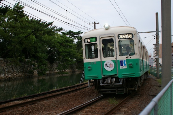1300形1306とお堀