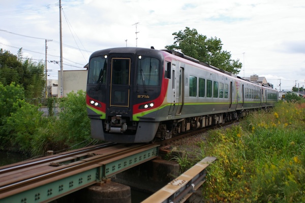 2700系・高松行き