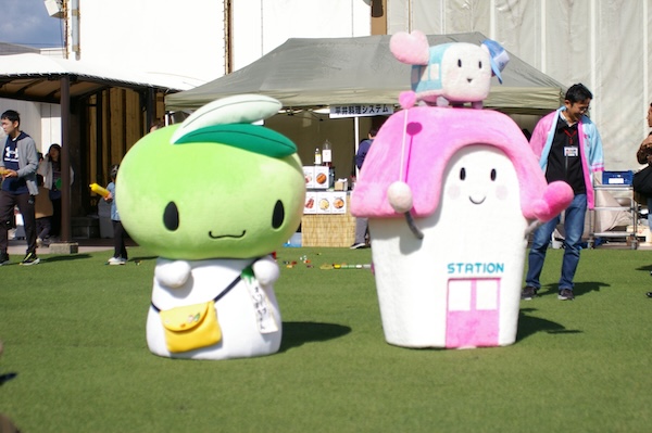 オリーブしまちゃん、すまいるえきちゃん