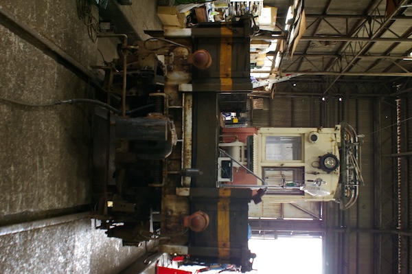 デカ型1（高松築港側）