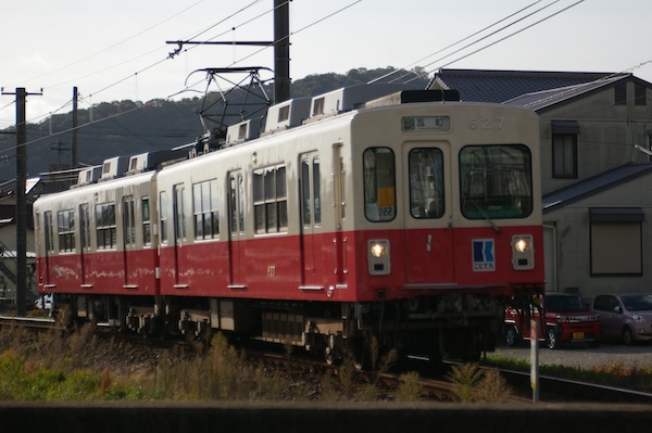 房前踏切東側で上り電車を撮影（2）