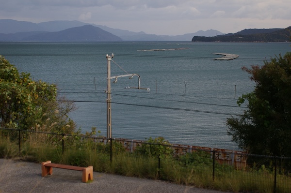 房前公園にて海側を見る