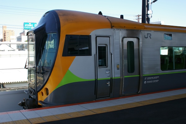 8600系・前部