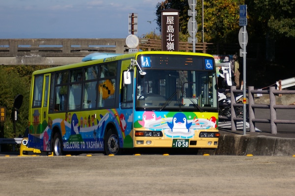 新塗装バス（2）