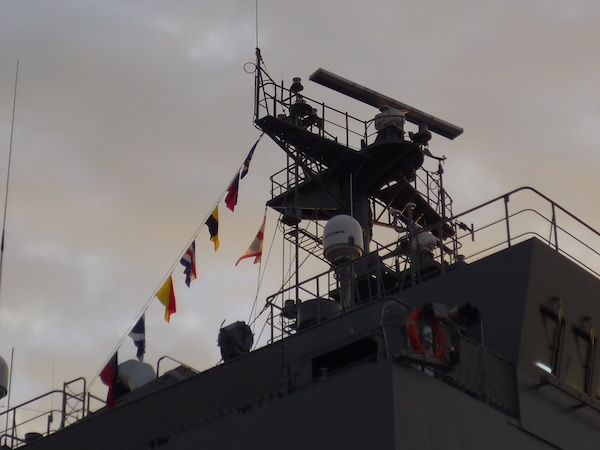 通信旗ほか（2）